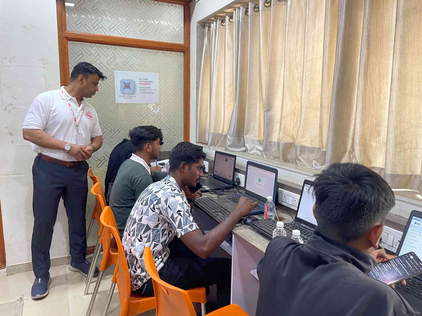 Students attending IT career guidance session